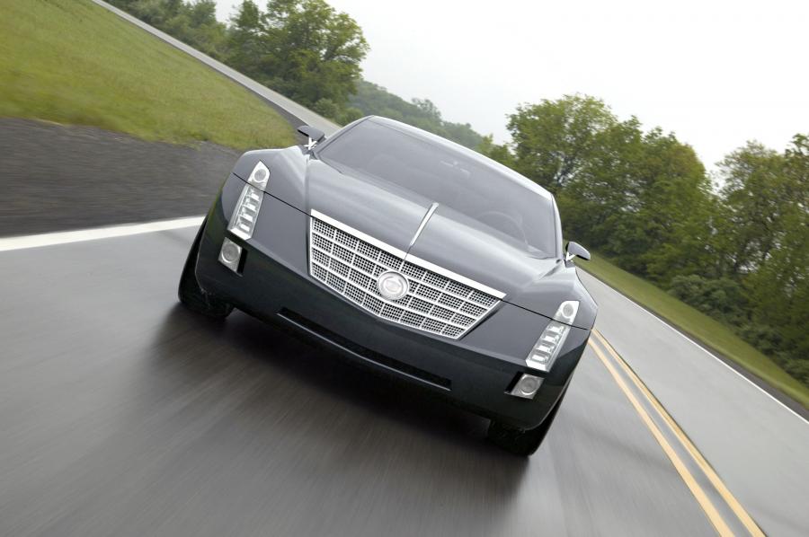  Cadillac Sixteen Concept 2003 года  (фото 14 из 41)